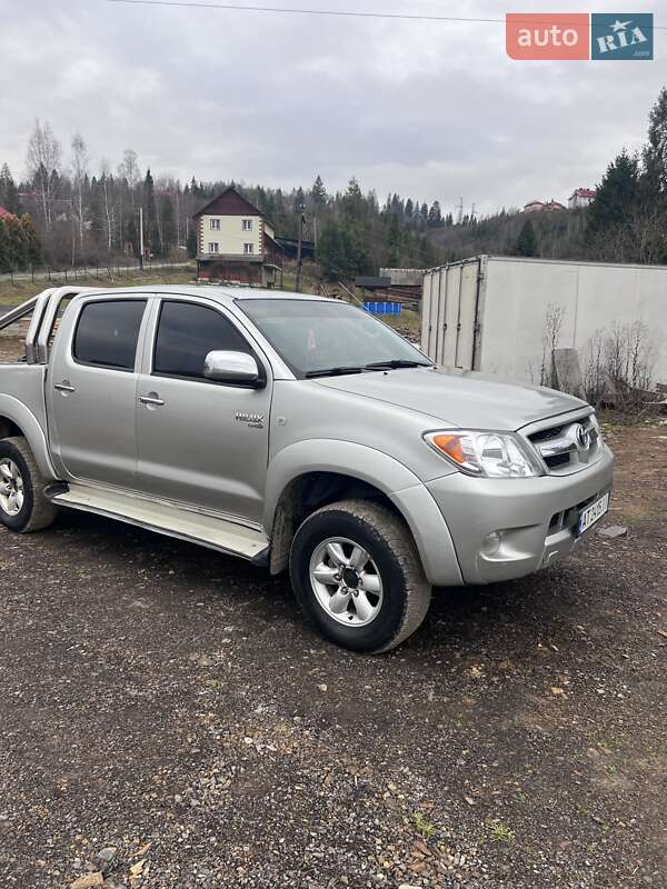 Пикап Toyota Hilux 2006 в Славском