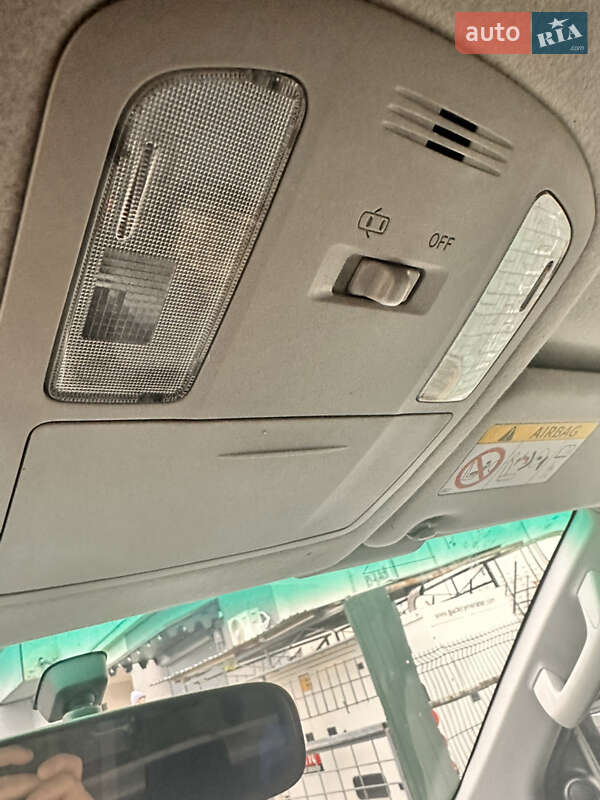 Пикап Toyota Hilux 2019 в Киеве фото 17 Пикап Toyota Hilux 2019 в Киеве