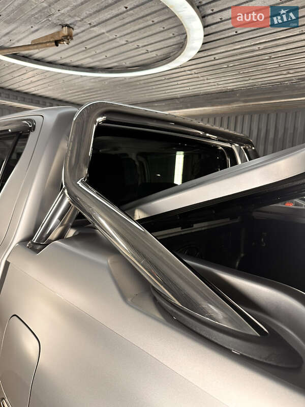 Пикап Toyota Hilux 2019 в Киеве фото 33 Пикап Toyota Hilux 2019 в Киеве