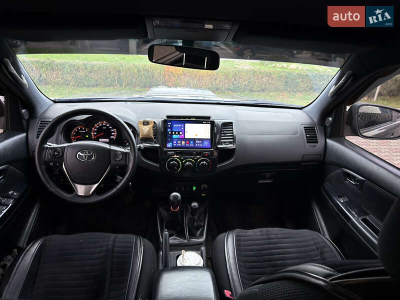 Пикап Toyota Hilux 2014 в Одессе