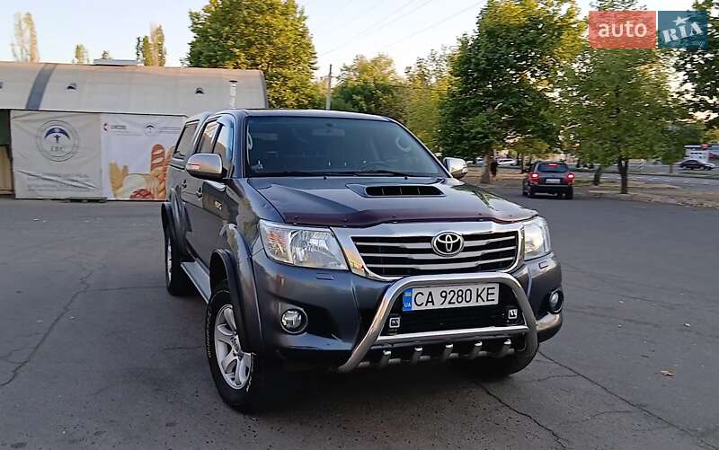 Пикап Toyota Hilux 2013 в Николаеве фото 6 Пикап Toyota Hilux 2013 в Николаеве