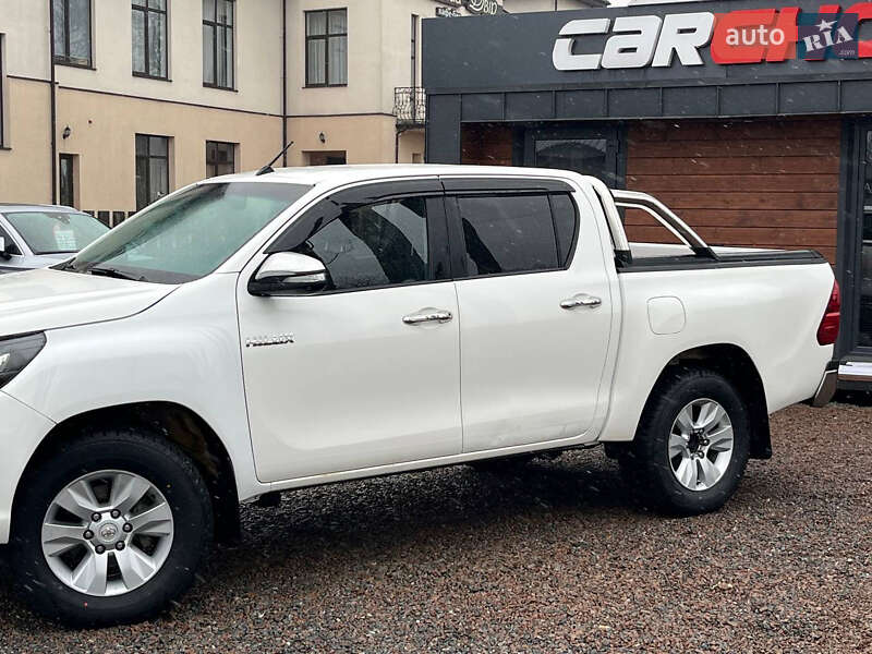 Пікап Toyota Hilux 2016 в Стрию