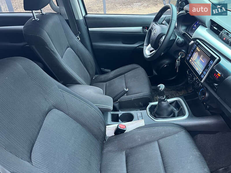 Пікап Toyota Hilux 2016 в Стрию