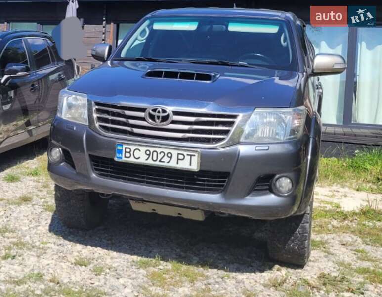 Toyota Hilux 2013