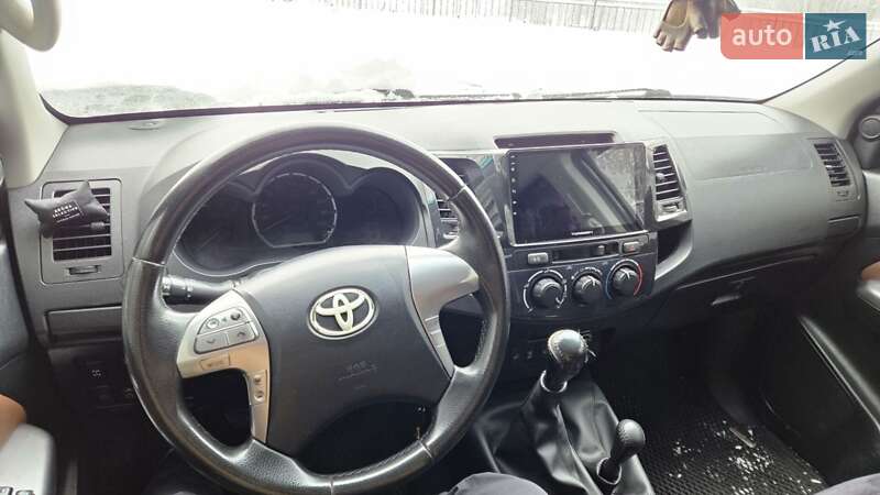 Пікап Toyota Hilux 2013 в Тернополі