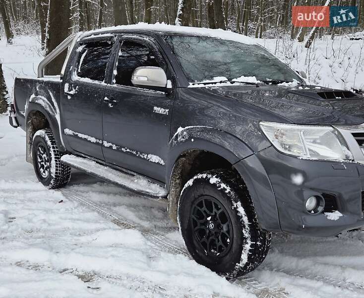 Пікап Toyota Hilux 2013 в Тернополі