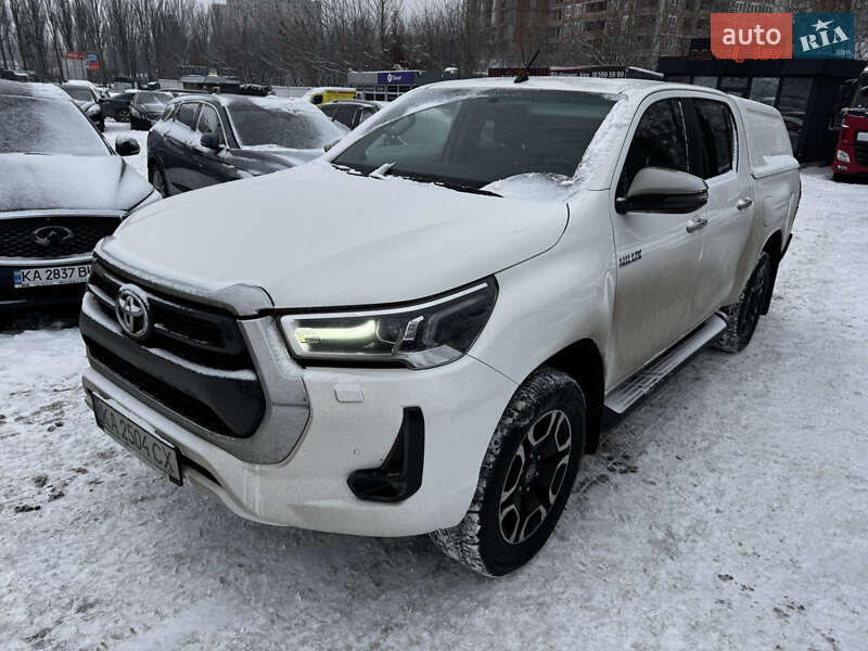 Toyota Hilux 2021