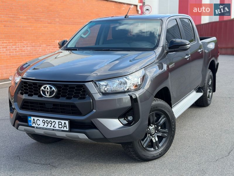 Пикап Toyota Hilux 2024 в Киеве фото 24 Пикап Toyota Hilux 2024 в Киеве