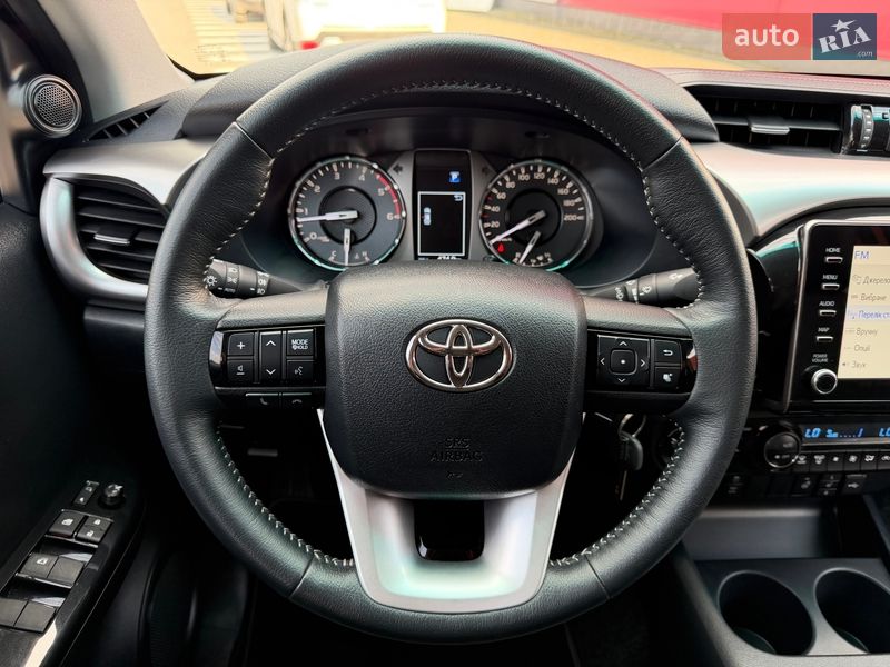 Пикап Toyota Hilux 2024 в Киеве фото 45 Пикап Toyota Hilux 2024 в Киеве