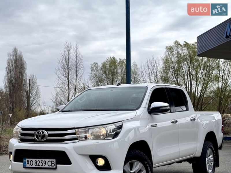 Toyota Hilux 2016