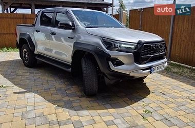 Пикап Toyota Hilux 2023 в Киеве