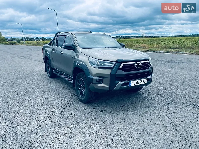 Toyota Hilux