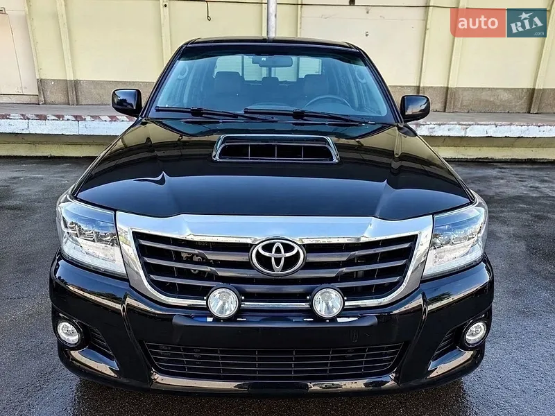 Toyota Hilux