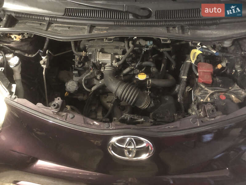 Хетчбек Toyota IQ 2009 в Рівному