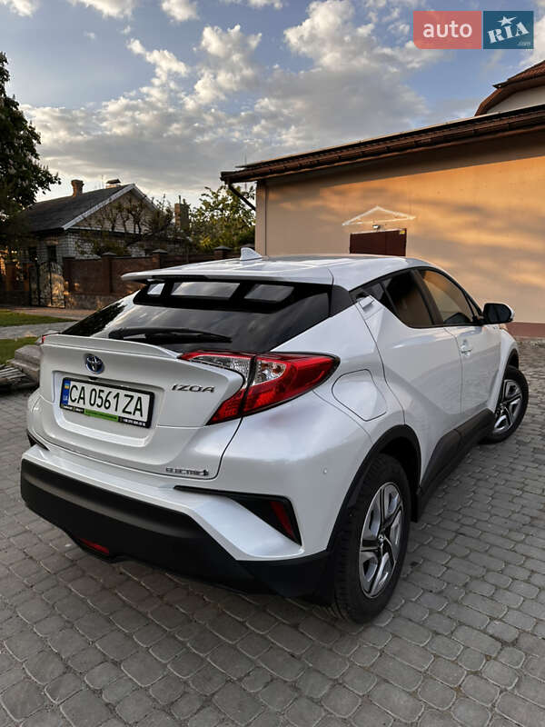 Внедорожник / Кроссовер Toyota Izoa 2022 в Черкассах