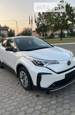 Внедорожник / Кроссовер Toyota Izoa 2021 в Костополе