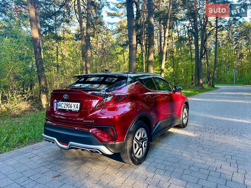 Внедорожник / Кроссовер Toyota Izoa 2020 в Львове