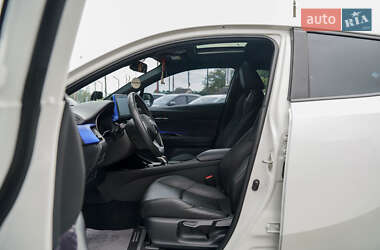 Внедорожник / Кроссовер Toyota Izoa 2021 в 