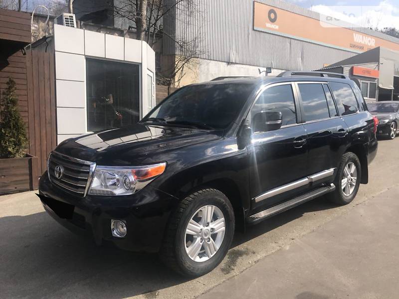 Toyota Land Cruiser 2012 года