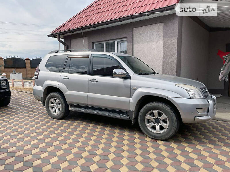 Toyota Land Cruiser Prado 120 4WD