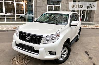 Позашляховик / Кросовер Toyota Land Cruiser Prado 2011 в Києві