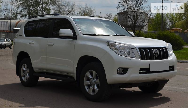 Toyota Land Cruiser Prado 2011 года