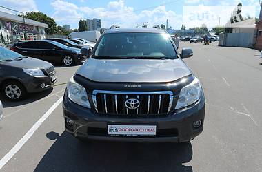 Позашляховик / Кросовер Toyota Land Cruiser Prado 2012 в Харкові