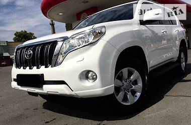 Внедорожник / Кроссовер Toyota Land Cruiser Prado 2014 в Днепре