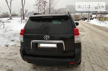 Позашляховик / Кросовер Toyota Land Cruiser Prado 2013 в Харкові