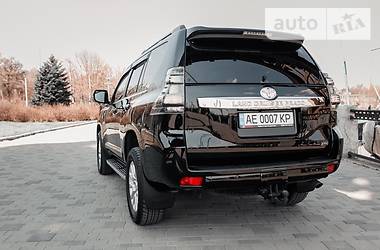 Внедорожник / Кроссовер Toyota Land Cruiser Prado 2017 в Днепре