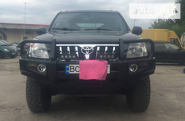 Позашляховик / Кросовер Toyota Land Cruiser Prado 2005 в 