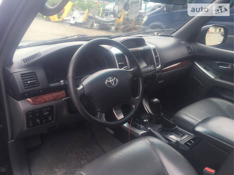 Позашляховик / Кросовер Toyota Land Cruiser Prado 2005 в Львові