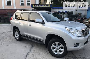 Позашляховик / Кросовер Toyota Land Cruiser Prado 2011 в Дніпрі