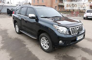 Позашляховик / Кросовер Toyota Land Cruiser Prado 2011 в Полтаві