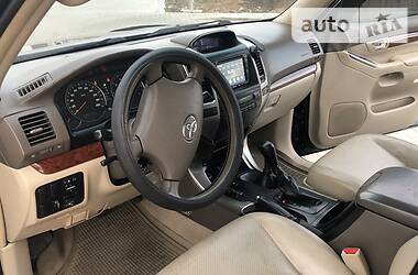 Позашляховик / Кросовер Toyota Land Cruiser Prado 2005 в 