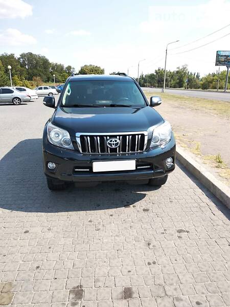 Позашляховик / Кросовер Toyota Land Cruiser Prado 2010 в Запоріжжі