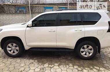Внедорожник / Кроссовер Toyota Land Cruiser Prado 2018 в 