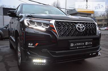Позашляховик / Кросовер Toyota Land Cruiser Prado 2020 в 