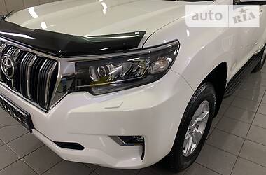 Позашляховик / Кросовер Toyota Land Cruiser Prado 2019 в  фото 5 Позашляховик / Кросовер Toyota Land Cruiser Prado 2019 в