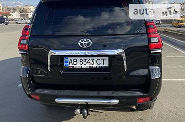 Позашляховик / Кросовер Toyota Land Cruiser Prado 2010 в 