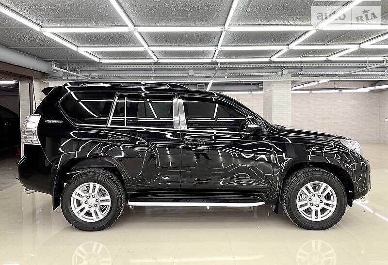 Позашляховик / Кросовер Toyota Land Cruiser Prado 2012 в Миколаєві