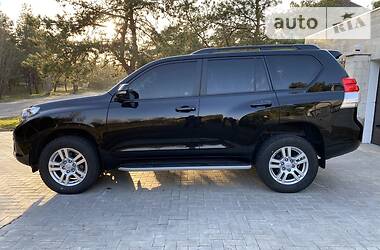 Позашляховик / Кросовер Toyota Land Cruiser Prado 2011 в 
