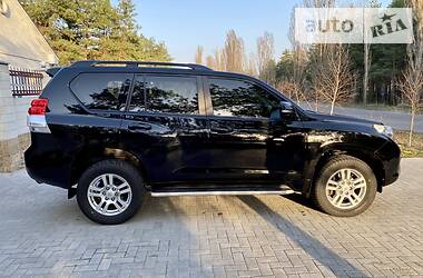 Позашляховик / Кросовер Toyota Land Cruiser Prado 2011 в 