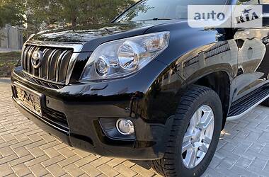 Позашляховик / Кросовер Toyota Land Cruiser Prado 2011 в 