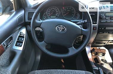 Позашляховик / Кросовер Toyota Land Cruiser Prado 2006 в 