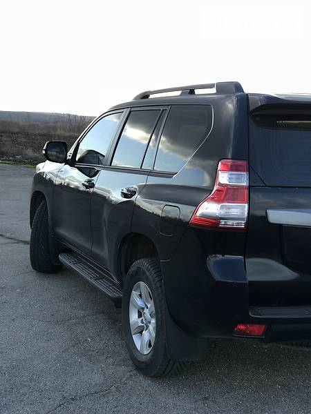 Позашляховик / Кросовер Toyota Land Cruiser Prado 2015 в Києві