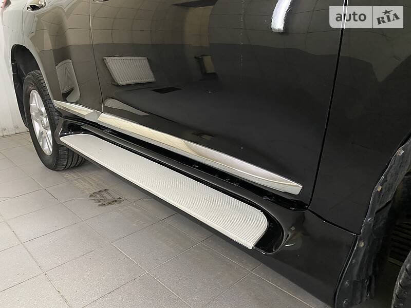 Позашляховик / Кросовер Toyota Land Cruiser Prado 2013 в Умані