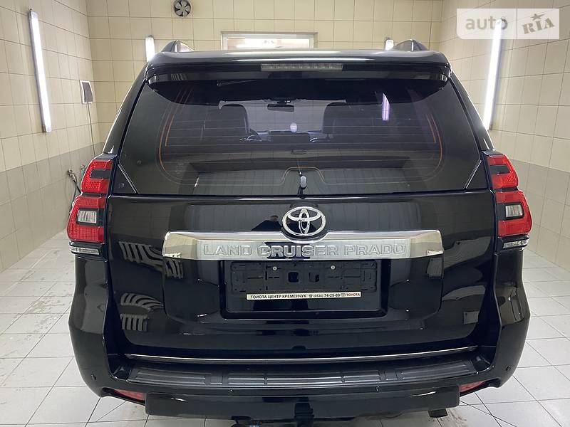 Позашляховик / Кросовер Toyota Land Cruiser Prado 2013 в Умані