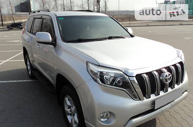 Позашляховик / Кросовер Toyota Land Cruiser Prado 2013 в 