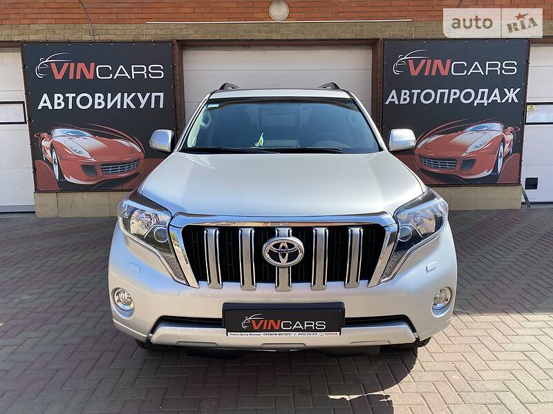 Позашляховик / Кросовер Toyota Land Cruiser Prado 2016 в 